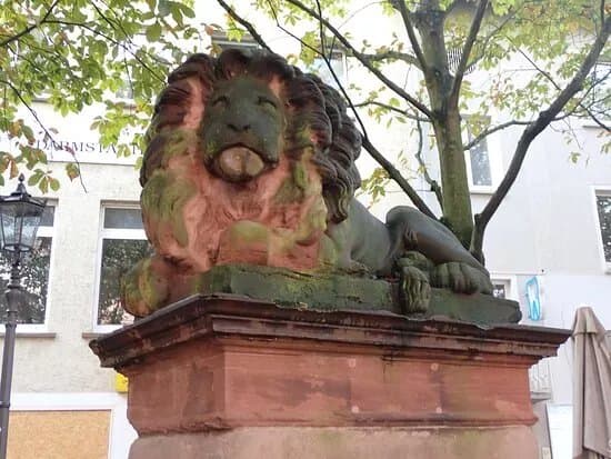 Lowenbrunnen