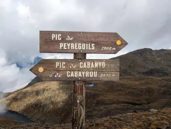 Mirador Solar Del Pic De Peyreguils
