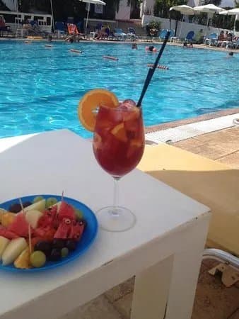 Arena Pool Bar