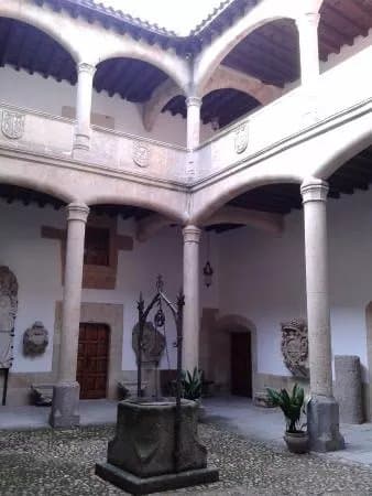 Museo de Salamanca (Casa de los Doctores de la Reina)