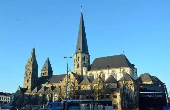 St James' Church