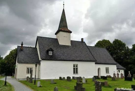 Idd Church Closter