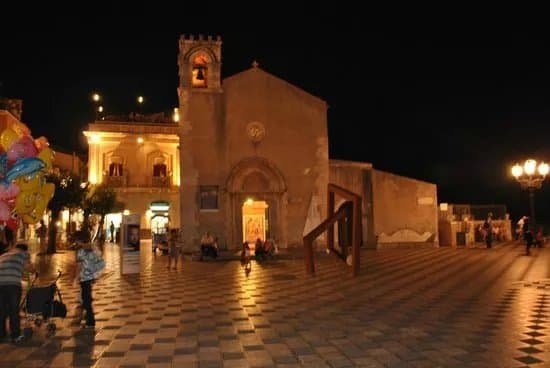 Piazza IX Aprile