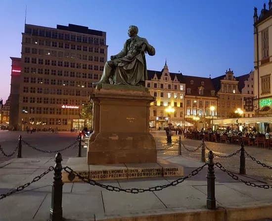 Monument of Alexander Fredro