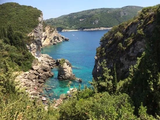 La Grotta Beach
