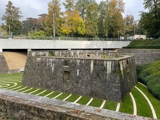 Lambert Redoubt