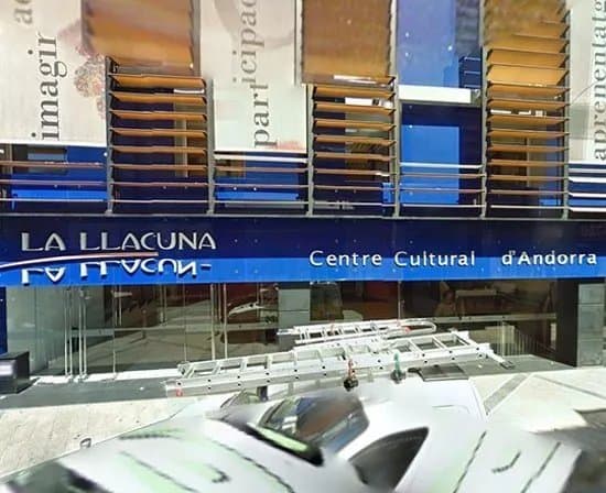 Centro Cultural La Llacuna