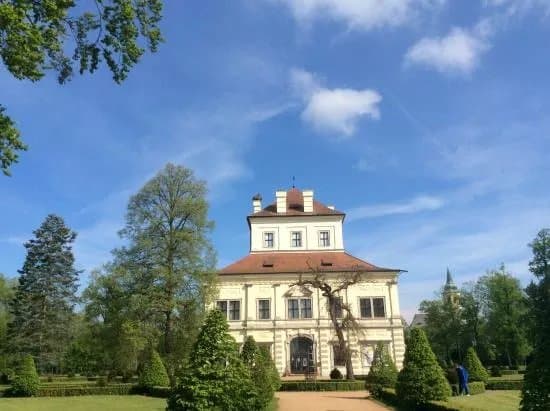 Castle Ostrov