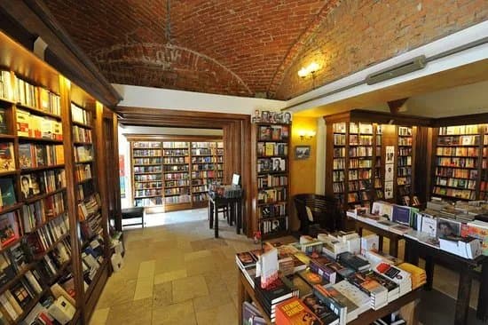 Cartea de Nisip Bookstore