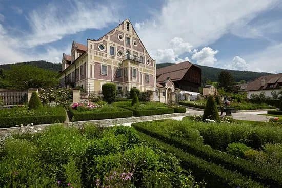 Sudtiroler Volkskundemuseum / Museo degli usi e costumi