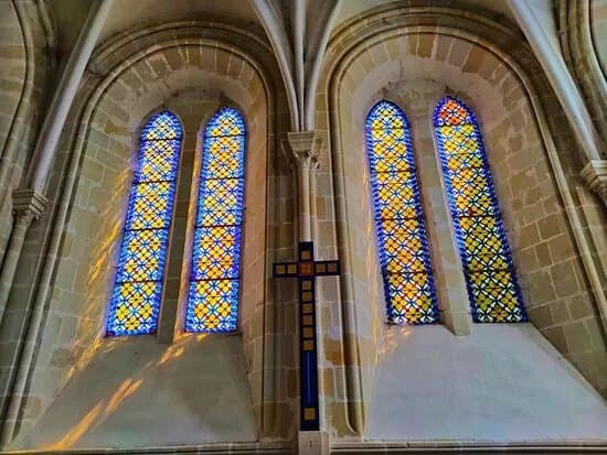 Eglise Saint-aignan A Courmemin