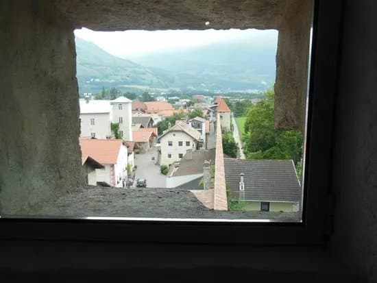Torre della Chiesa - Museo Paul Flora