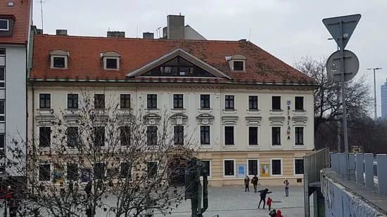 Bibiana, International House of Art for Children