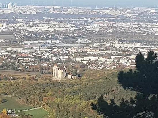 Husarentempel-Moedling Wanderweg
