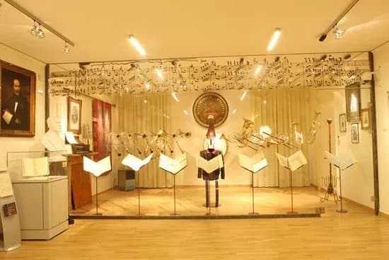 Music Museum <Nikolaos Halikiopoulos Mantzaros>