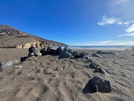 Playa Montana Pelada