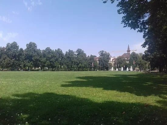 Parc de Milan et cret de Montriond