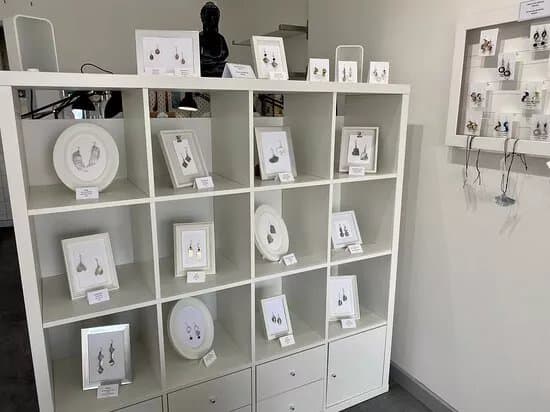 Silver Wave Gallery