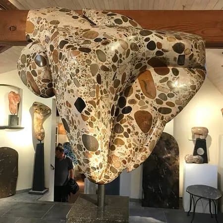 Sahara Art Stones