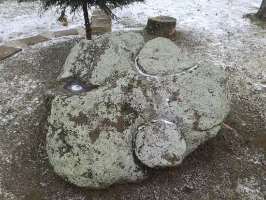RuzgU saules akmuo | Sun stone in Ruzgai