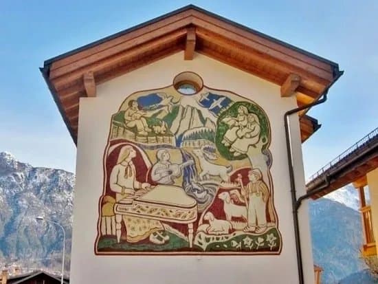 Agordo, Paese Dei Graffiti