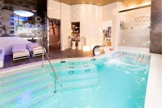 Munia Total Beauty Center & Spa