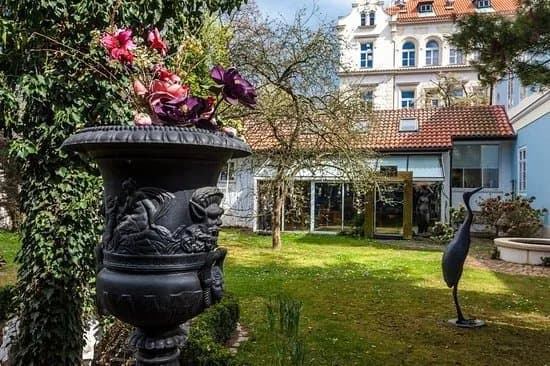 ARTHOUSE HEJTMANEK galerie a aukcni dum