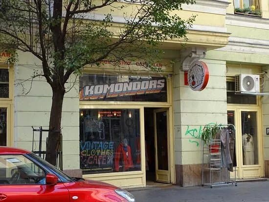 Komondors Vintage Shop