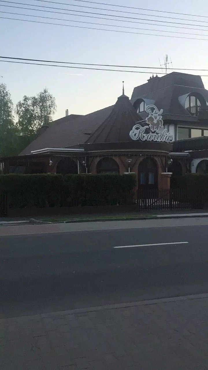 Karikás Restaurant and Hotel