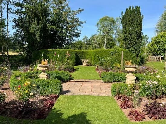 Burford House Garden Centre