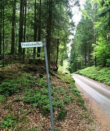 Trollehallar