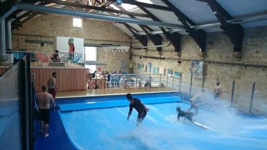 Wave Surf Cafe