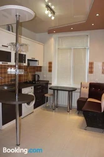 Modern Apt in the City Centre (McDonalds)