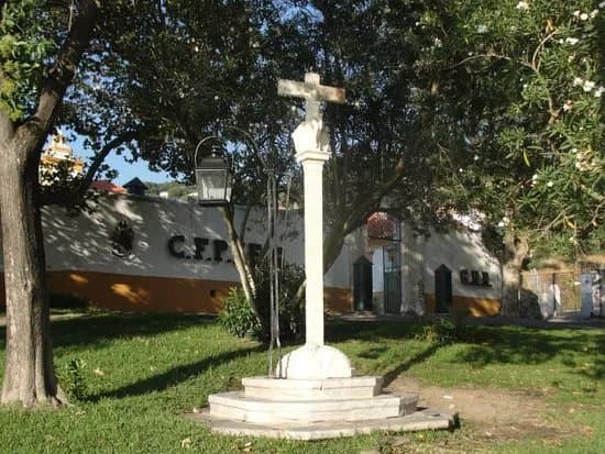 Igreja de Sao Bernardo - Compreendendo o Tumulo de D. Jorge de Melo