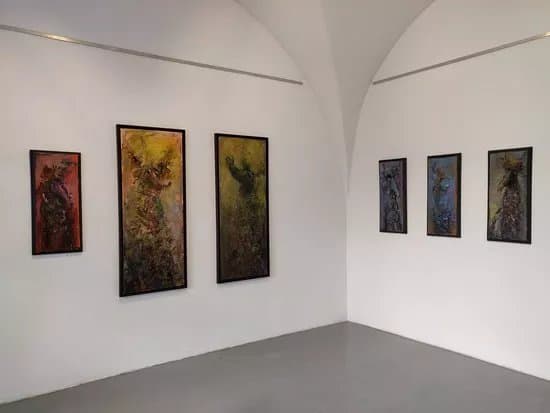 Art salon