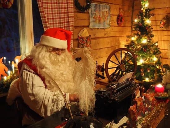 Santa Claus Levi