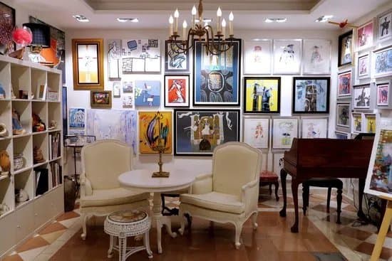Heritage Shop