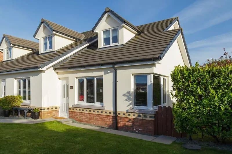 Located in Ramsey, Royal 1 offers plenty to enjoy and is a matter of minutes