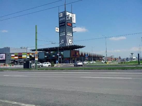 Coresi Shopping Mall