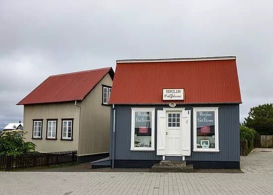 Laugabuo - Laugabud