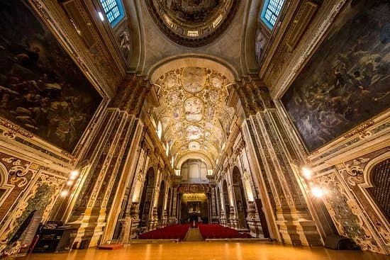 Monumental Complex Donnaregina - Diocesan Museum of Naples