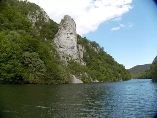 Statue of King Decebalus