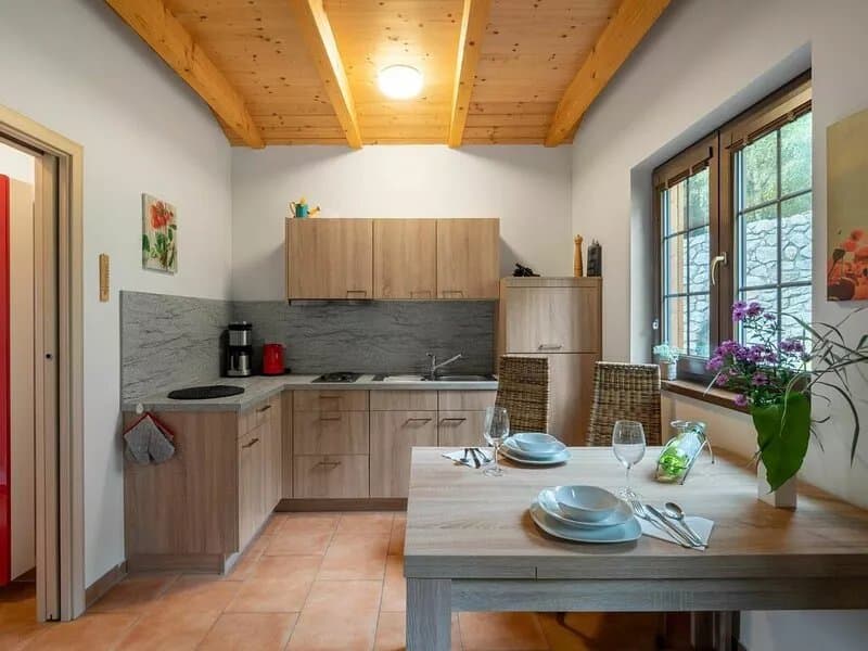 Beautiful private villa for 4 people with WIFI, TV, patio and parking