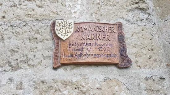 Romanischer Karner