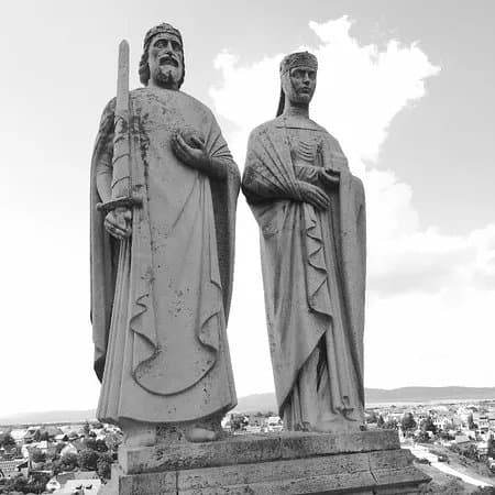 Statue of Szent Istvan and Gizella
