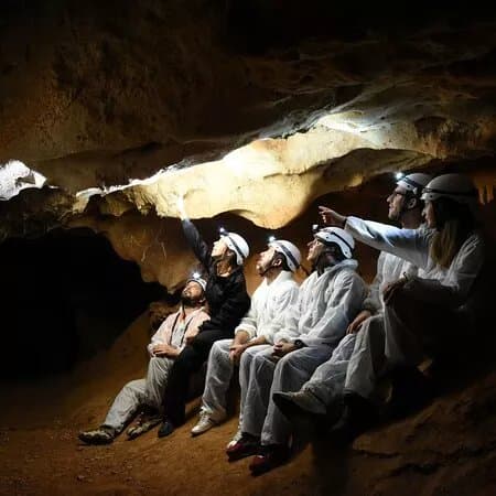 Cueva De La Victoria