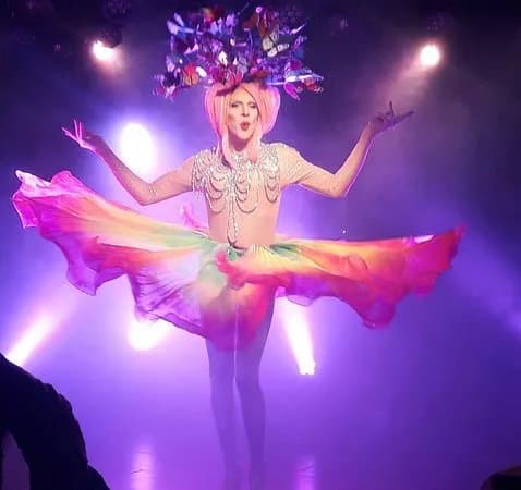 Cabaret Madame Sans Gene