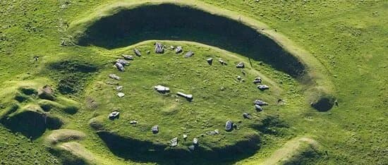 Arbor Low Stone Circle & Gib Hill Barrow