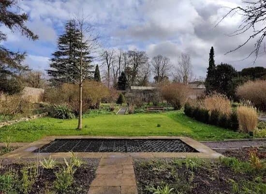 Shackleton Gardens