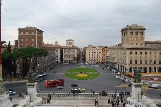 Via Del Corso